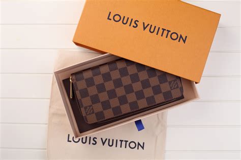 pantofole louis vuitton|portafogli uomo louis vuitton.